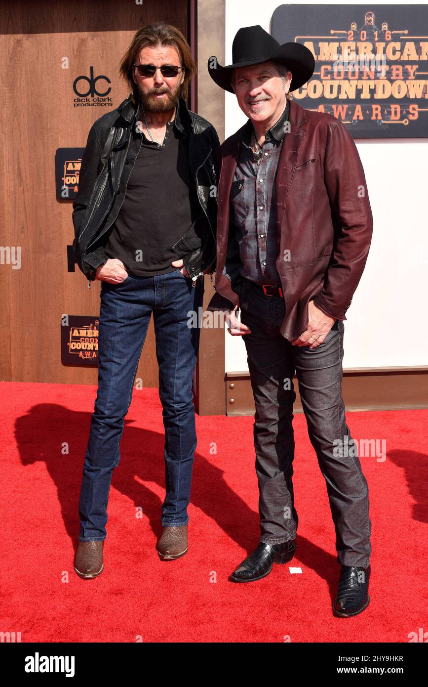 Brooks and Dunn attending the 2016 American Country Countdown Awards