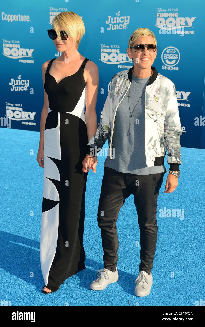 Ellen Degeneres and Portia de Rossi attend the 2007 Vanity Fair Oscar Party  Hosted by Graydon Carter held, at Morton's in Los Angeles, CA, USA on  February 25, 2007. Photo by Hahn-Khayat-Douliery/ABACAPRESS.COM, image size:875x1390