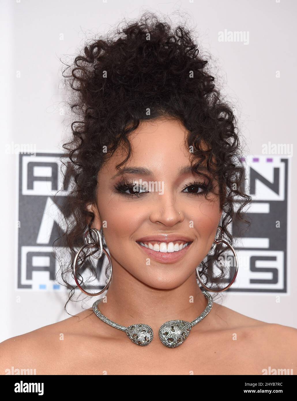 Tinashe arriving for The 44th Annual American Music Awards held at the ...