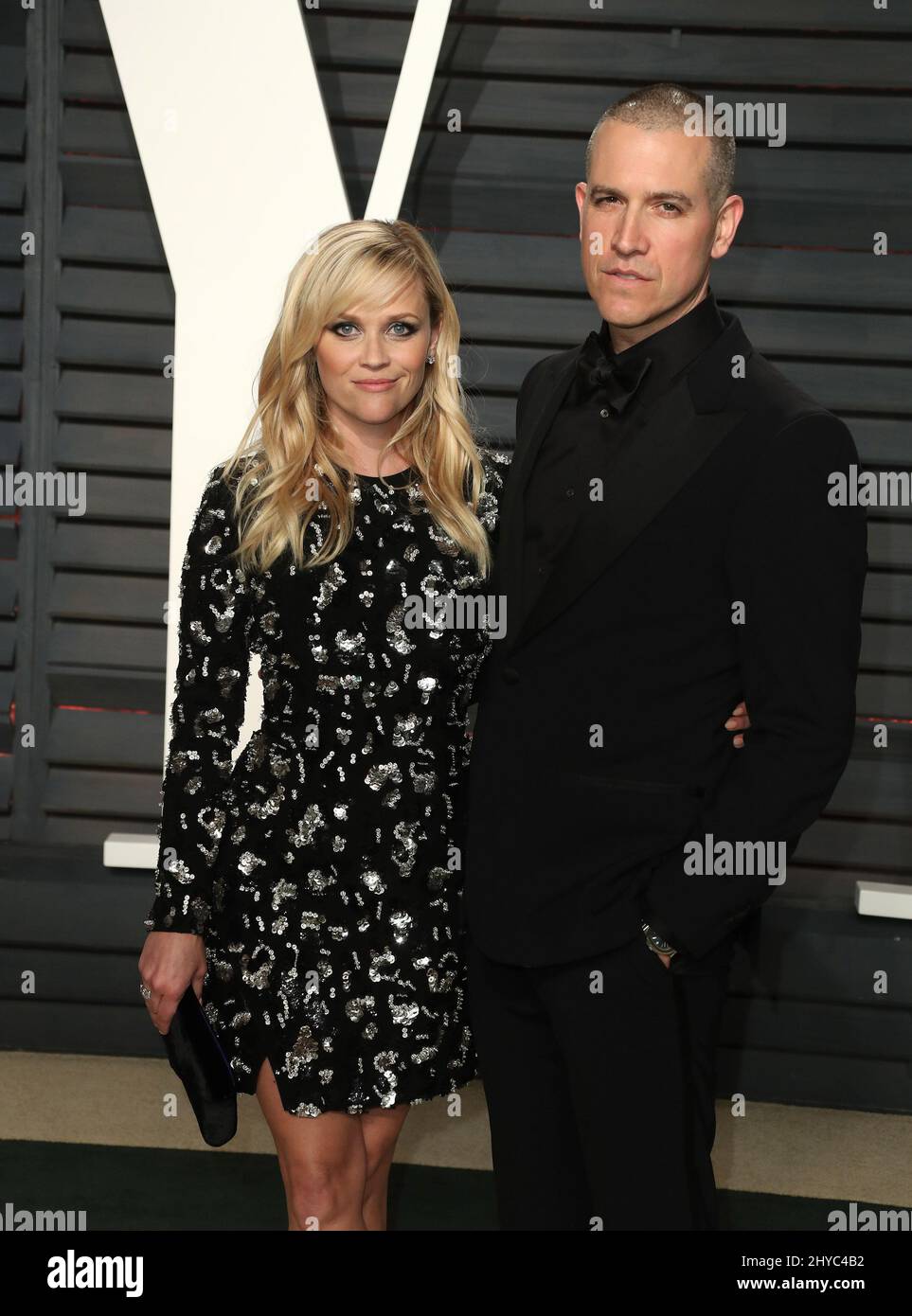 Reese Witherspoon, Jim Toth at 2017 Vanity Fair Oscar Party hosted by Graydon Carter at the Wallis Annenberg Center for the Performing Arts Stock Photo