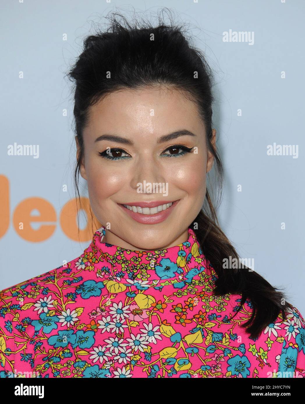 Miranda Cosgrove arrives at the Kids' Choice Awards 2017 Arrivals