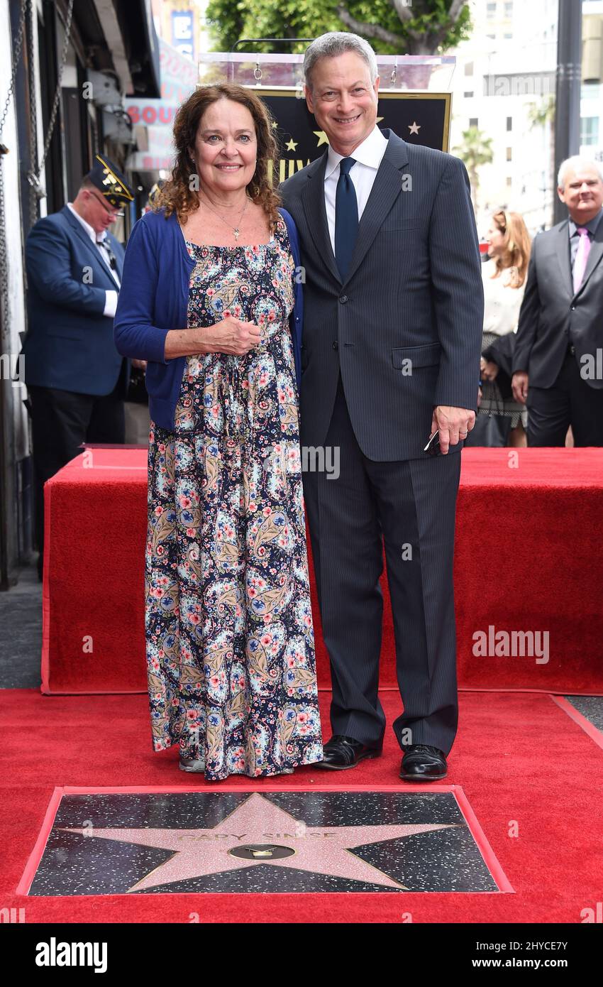 Gary Sinise and Moira Harris attending Gary Sinise's Hollywood star unveiling ceremony in Los Angeles Stock Photo