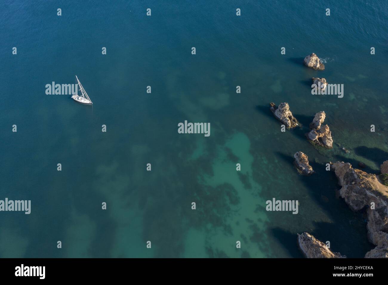 Aerial rocky cliff near blue hi-res stock photography and images - Alamy