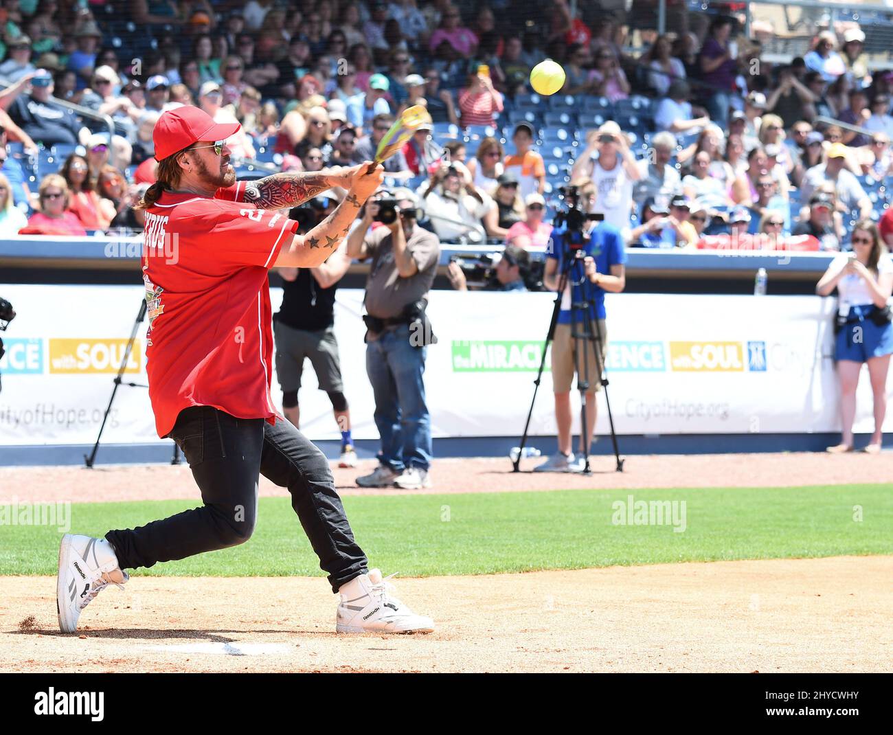 Billy Ray Cyrus during the 27th Annual City of Hope Celebrity Softball(02)