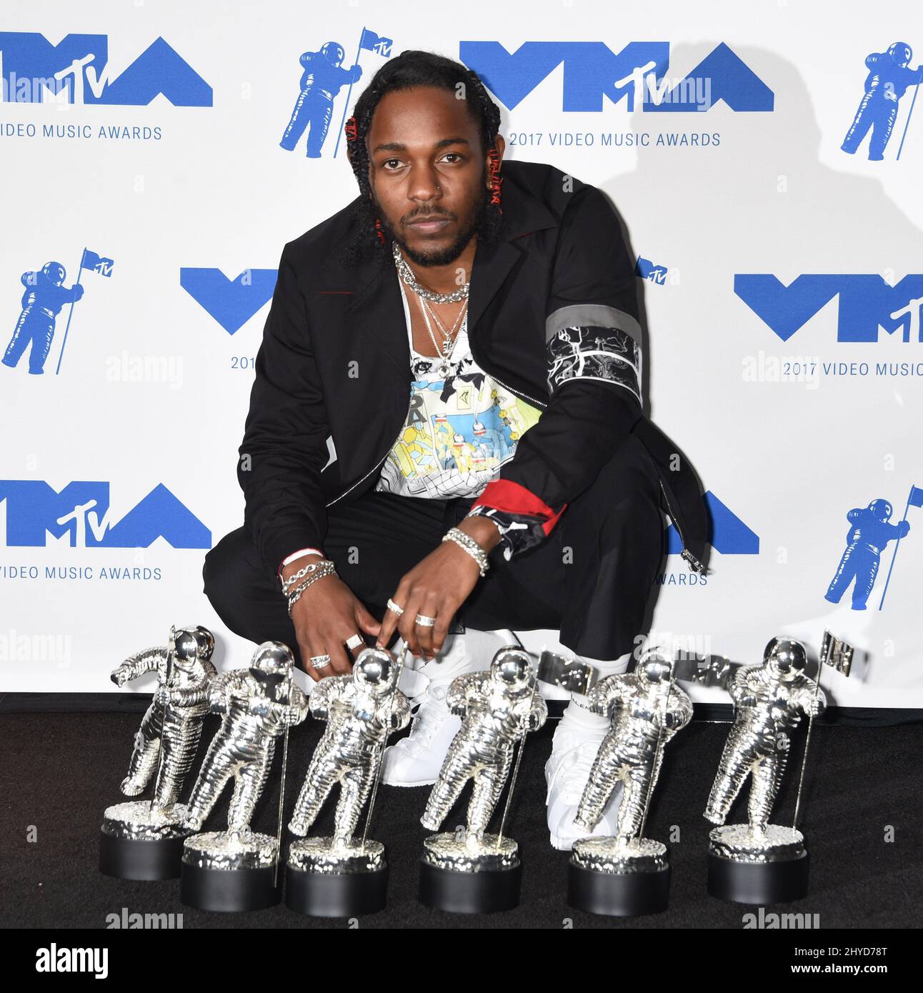 Kendrick Lamar in the press room at the MTV Video Music Awards 2017 held at The Forum in Los Angeles, USA Stock Photo - Alamy