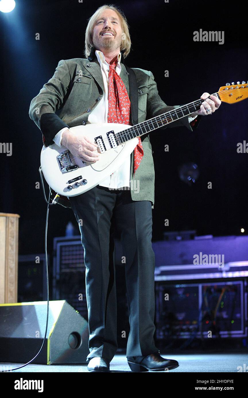 September 18, 2010 Raleigh, North Carolina Tom Petty Tom Petty and the Heartbreakers "Mojo" Tour at the Time Warner Cable Music Pavilion Stock Photo