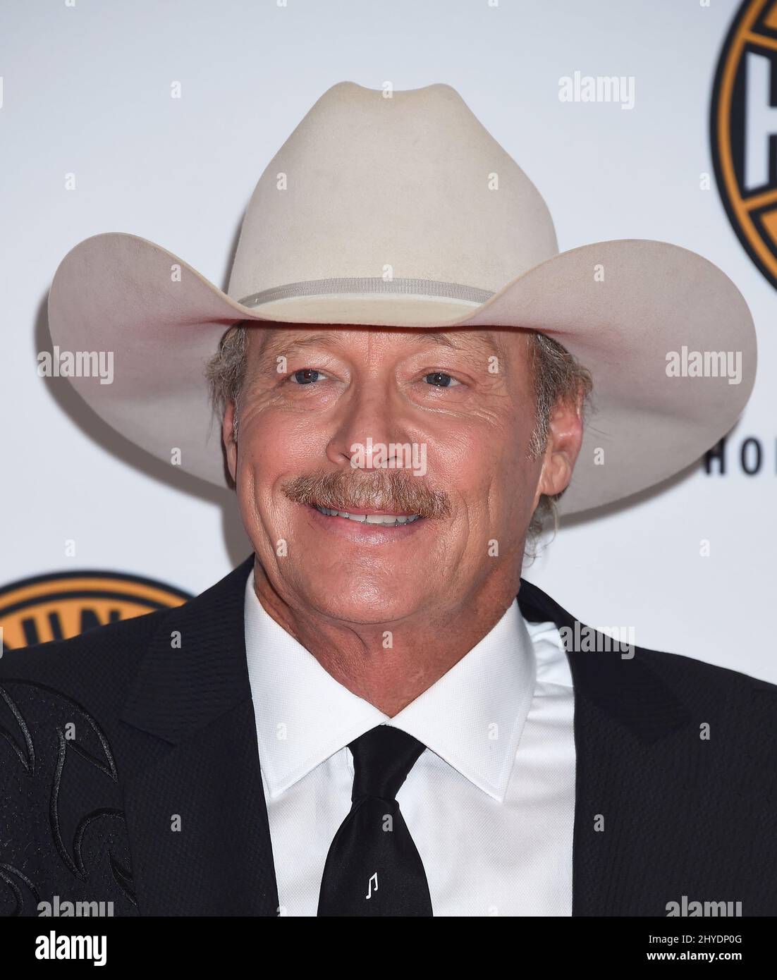 Alan Jackson arriving for the Country Music Hall of Fame's Medallion(01)