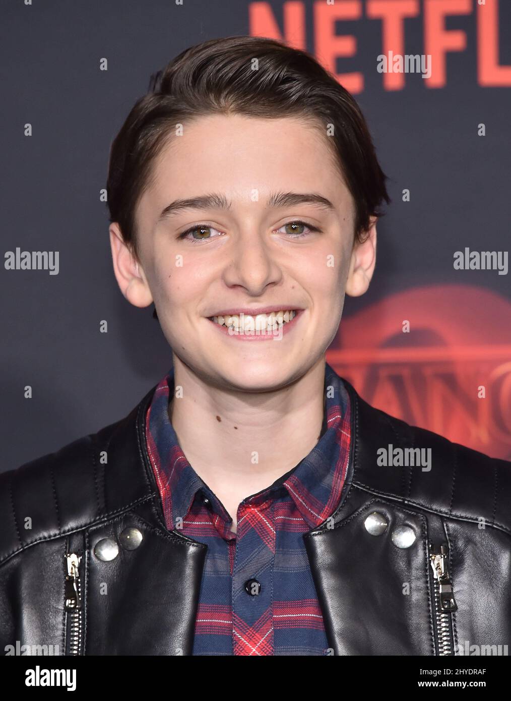 Noah schnapp hi-res stock photography and images - Alamy