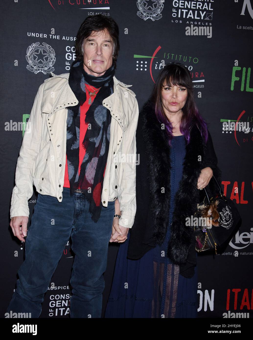 Ronn moss devin devasquez hi-res stock photography and images - Alamy
