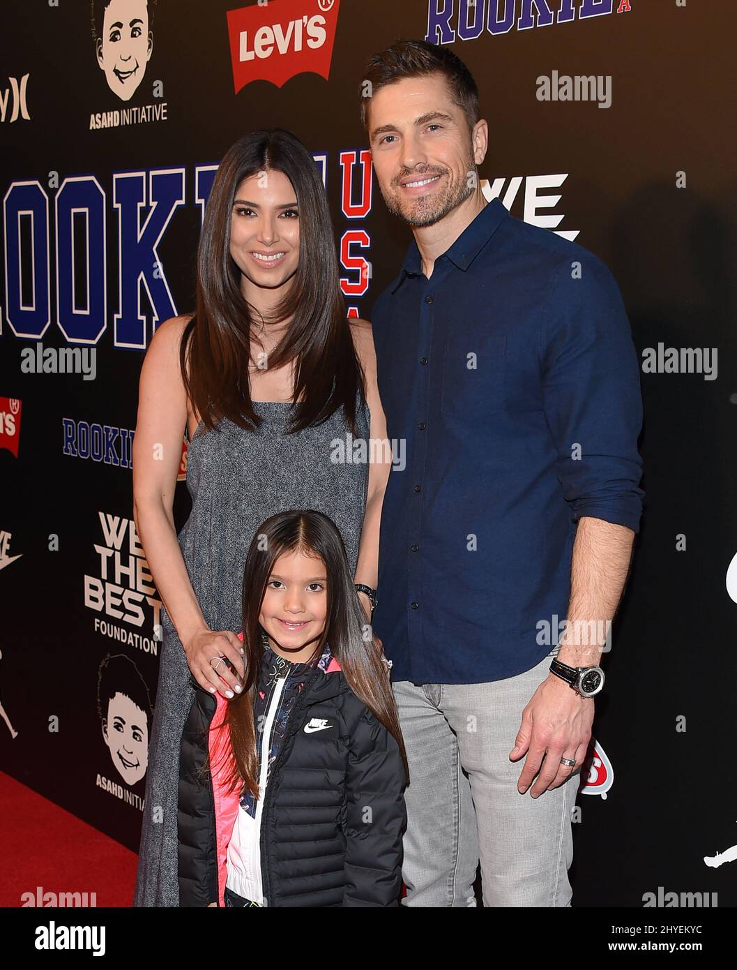 Roselyn sanchez and sebella winter hi-res stock photography and images