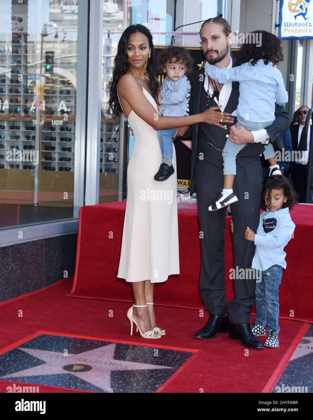 Zen Perego Zoe saldana star ceremony hi-res stock photography and images - Alamy