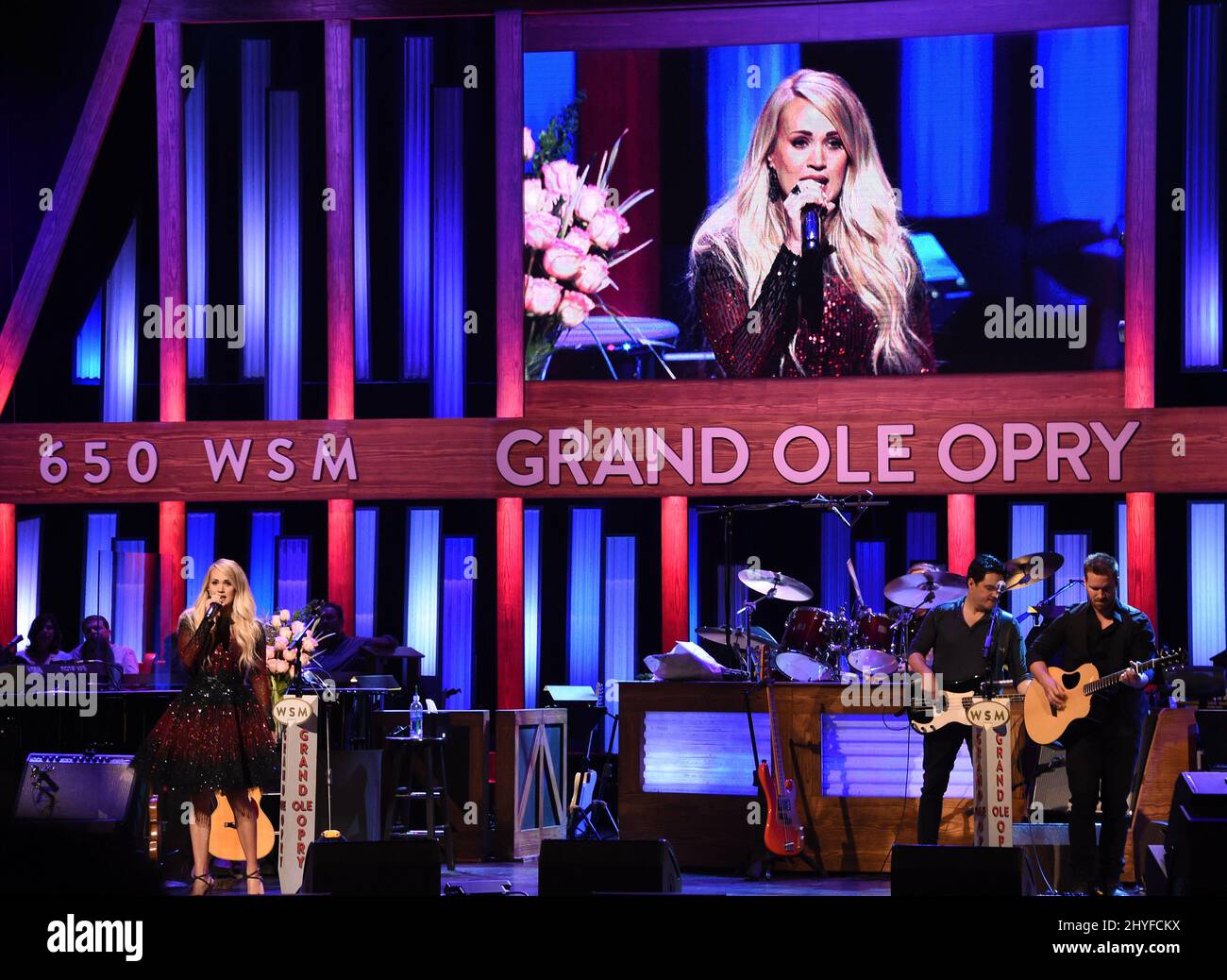 Carrie Underwood celebrates 10 years as a member of the Grand Ole Opry(01)