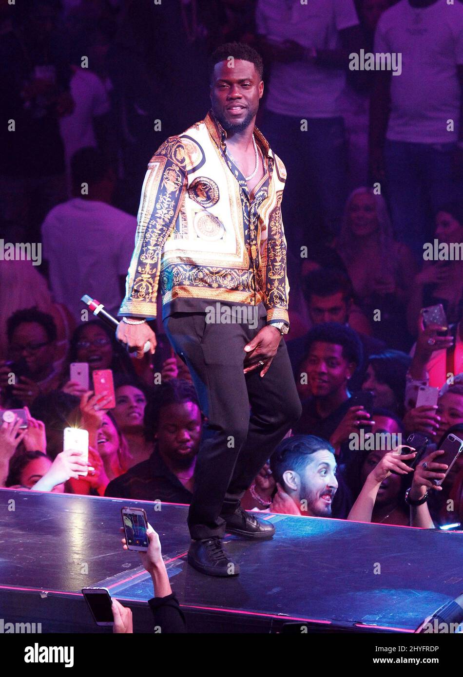 Kevin Hart attending Kevin Hart's 39th Birthday Party in Las Vegas