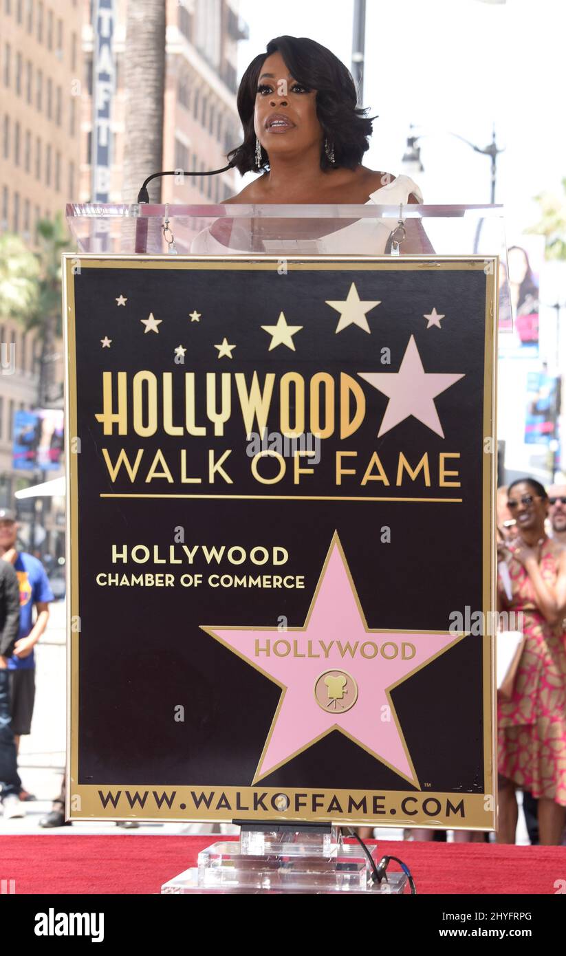 Niecy Nash at the Niecy Nash Star Ceremony held on the Hollywood Walk