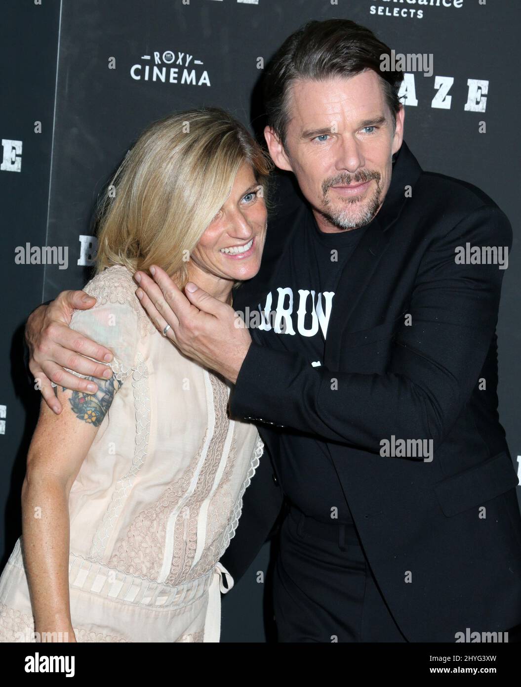 Ethan hawke and wife ryan hawke hi-res stock photography and images - Alamy