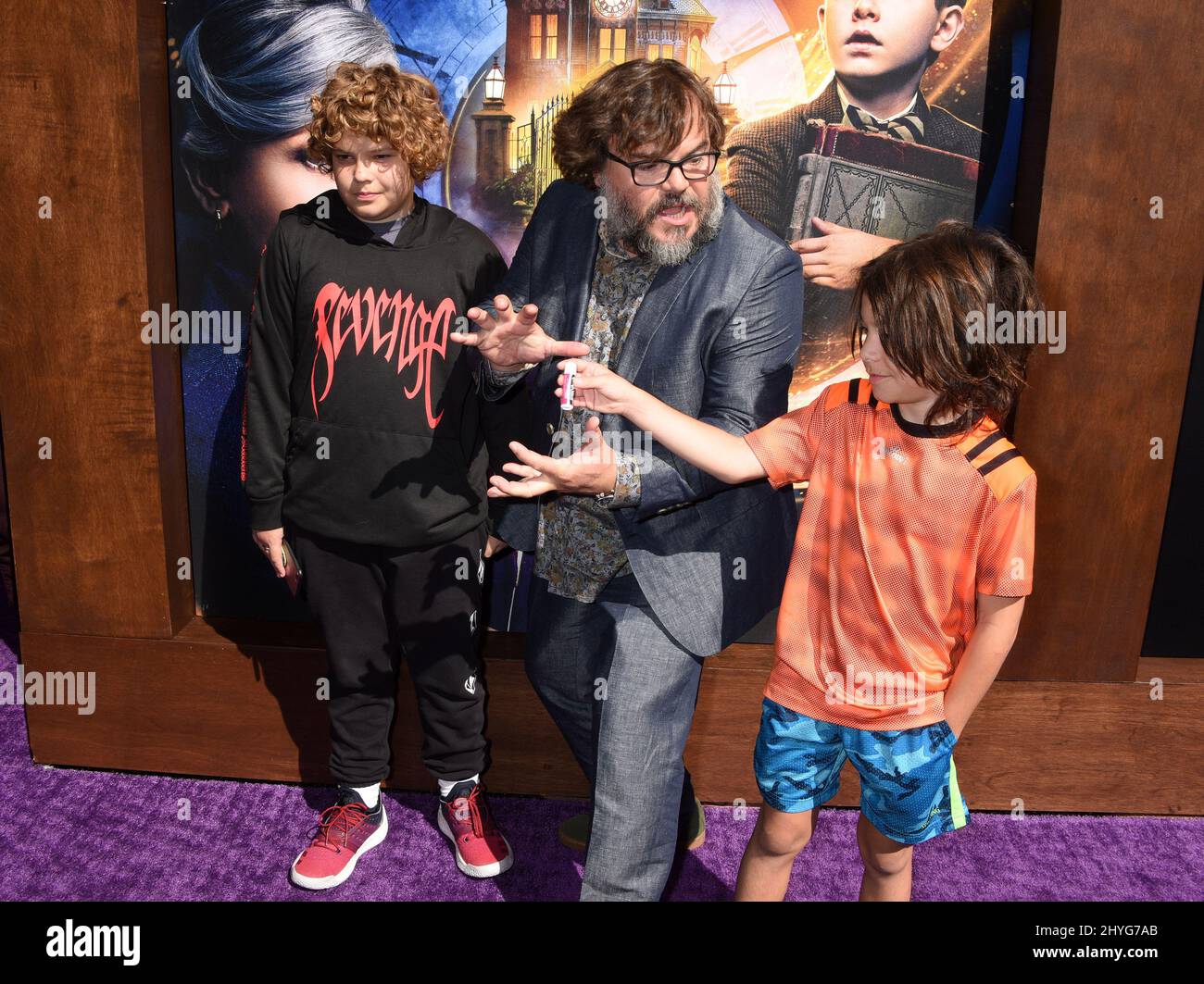 Actor Jack Black and son Tomas Black attend a basketball game between  News Photo - Getty Images