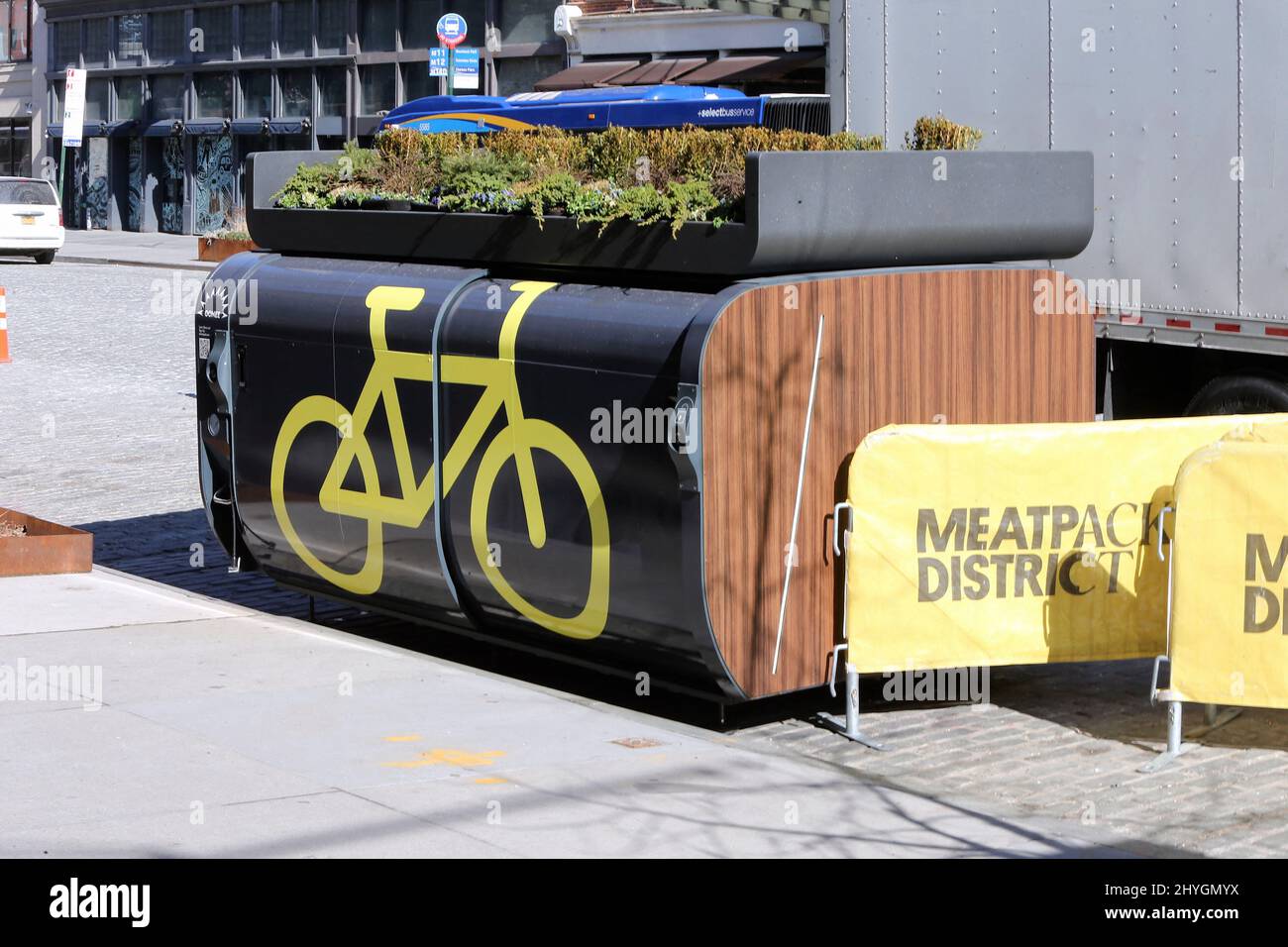 Bicycle storage pod hi res stock photography and images Alamy