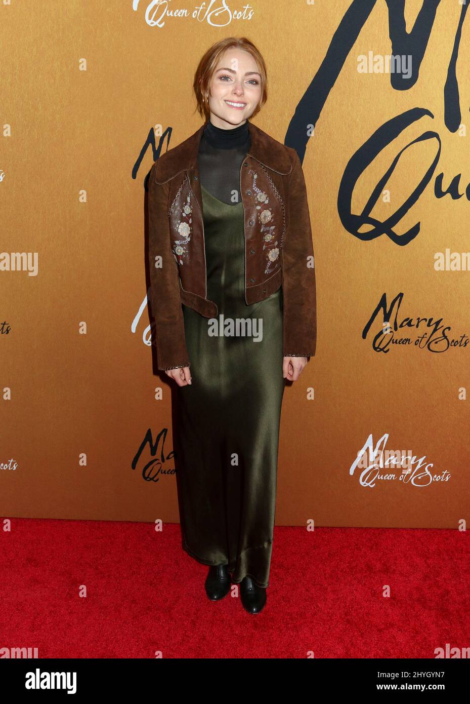 AnnaSophia Robb attends the 'Mary Queen of Scots' New York Premiere