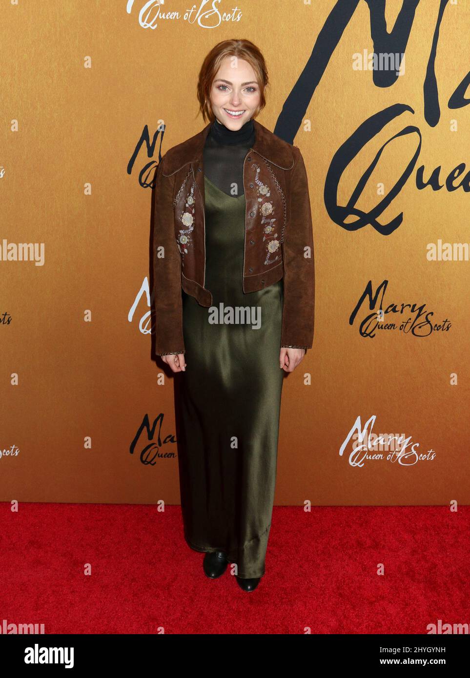 AnnaSophia Robb attends the 'Mary Queen of Scots' New York Premiere