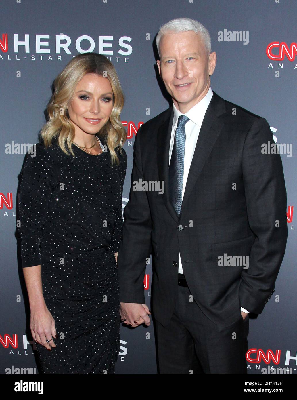 Kelly Ripa Anderson Cooper Attending 12th Annual Cnn Heroes Hi Res