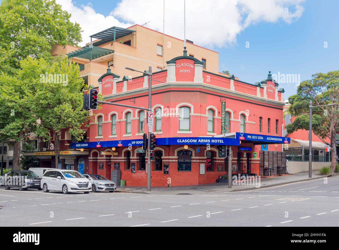 The 1875 built, Victorian era design, Glasgow Arms Hotel in Ultimo, Sydney, Australia is a two storey city pub hotel with an ornate parapet above it Stock Photo