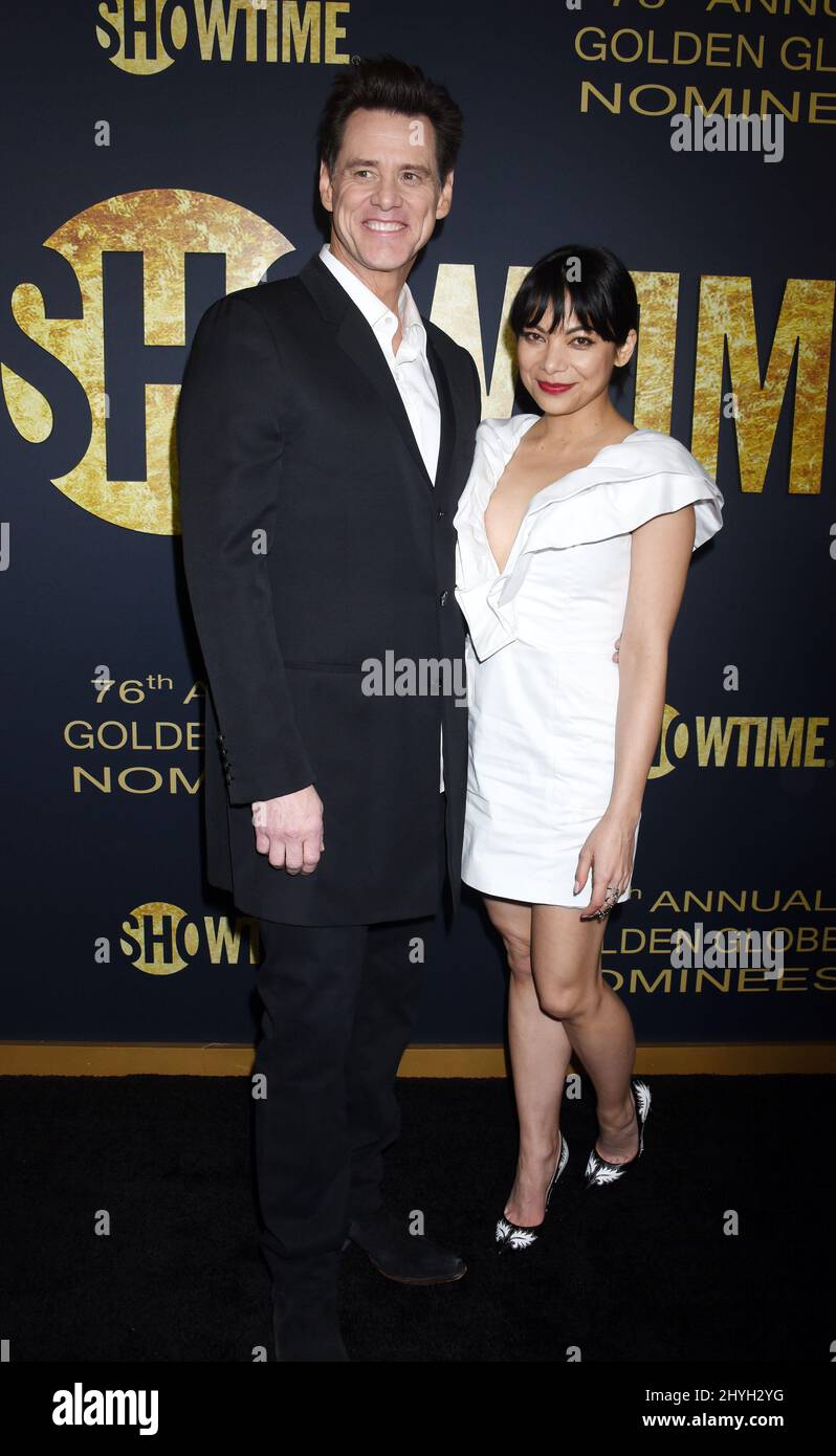Jim Carrey and Ginger Gonzaga at the SHOWTIME 76th Annual Golden Globe