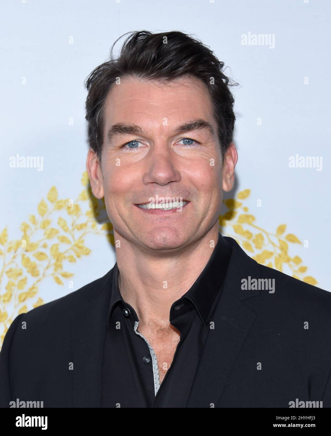 jerry-o-connell-arriving-to-the-hallmark-channel-and-hallmark-movies