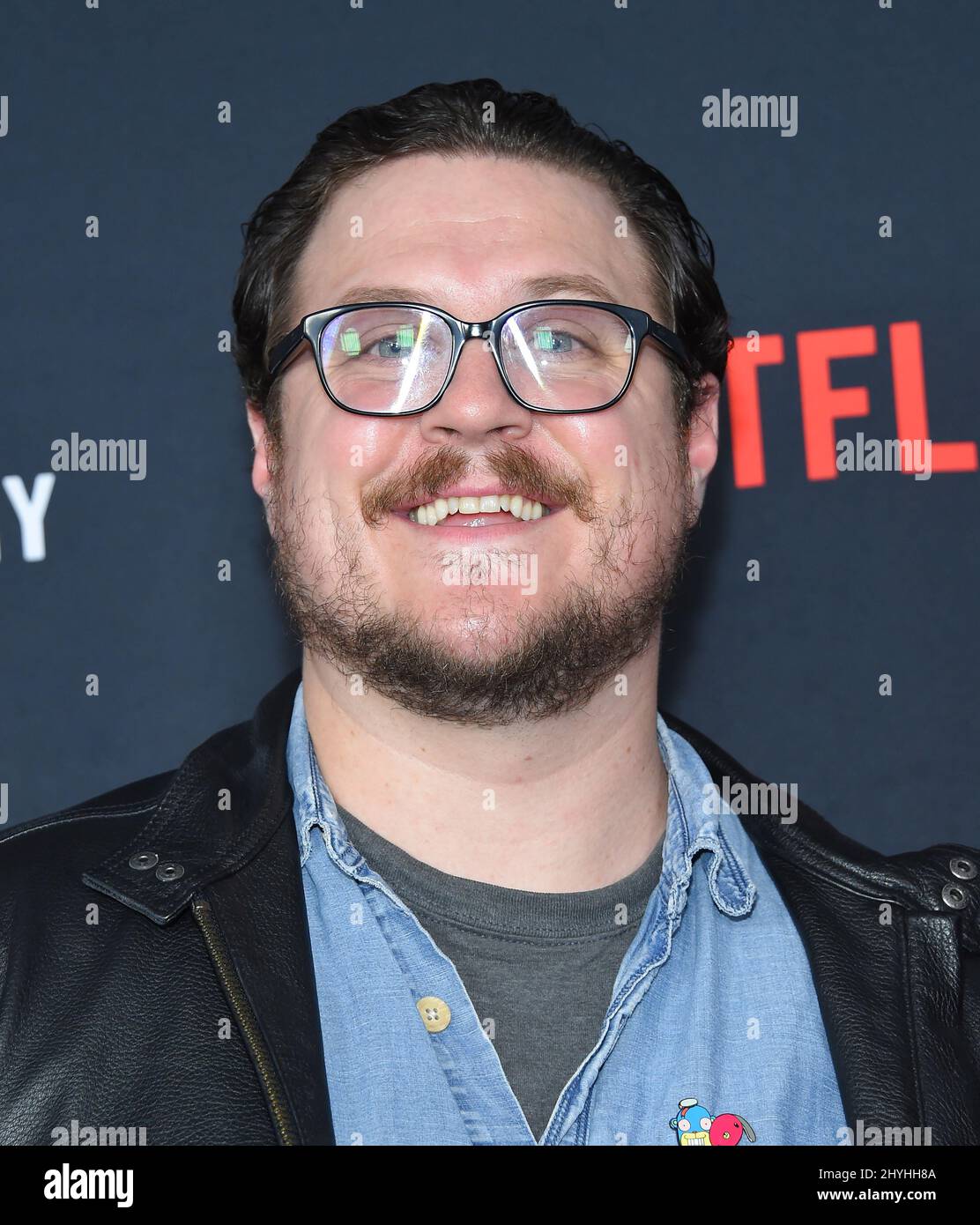 Cameron britton arriving to hires stock