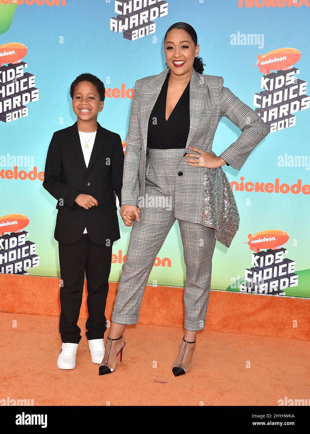 Tia Mowry and Cree Hardrict arriving to the Nickelodeon's Kids' Choice
