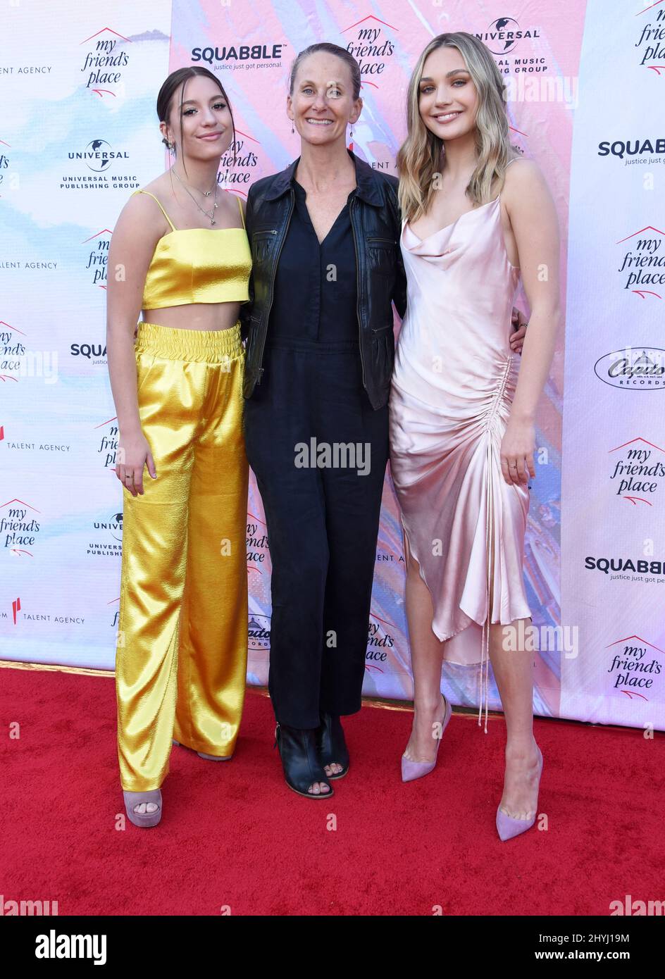 Mackenzie Ziegler, Melissa ZieglerGisoni and Maddie Ziegler at the