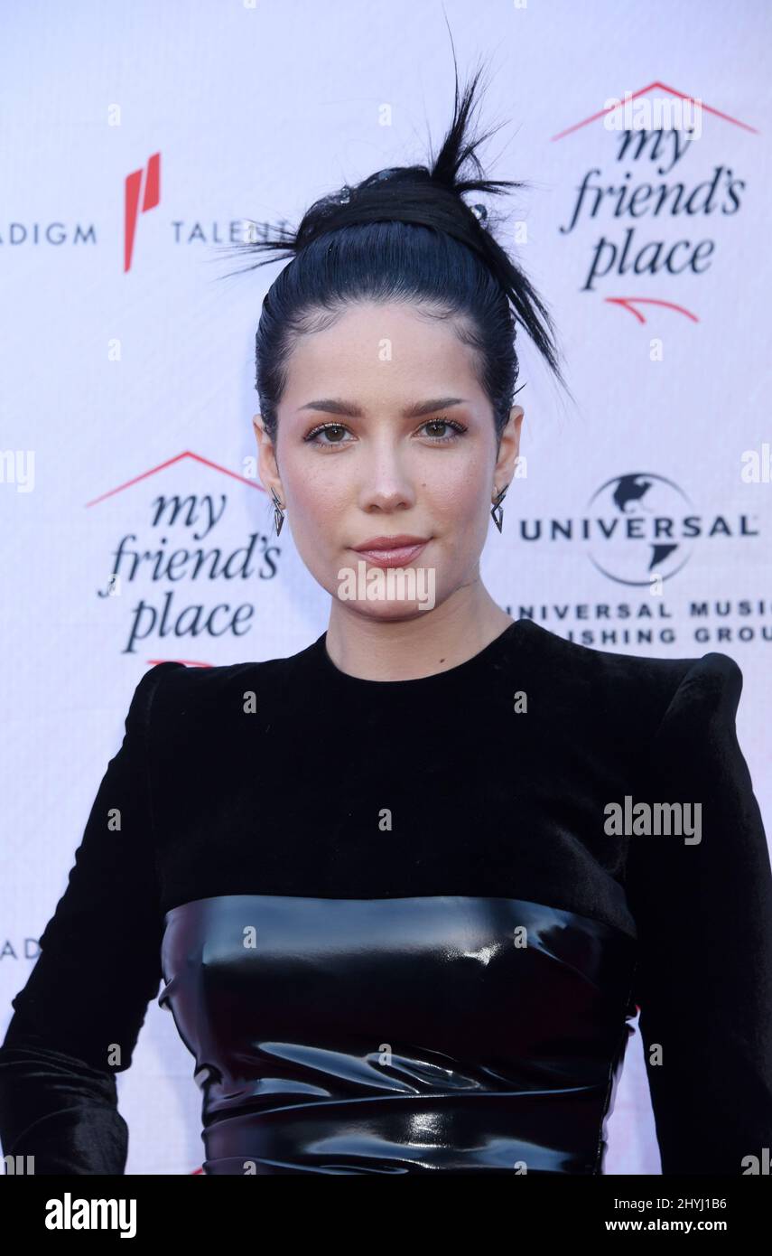Halsey at the 'Ending Youth Homelessness: A Benefit For My Friend's