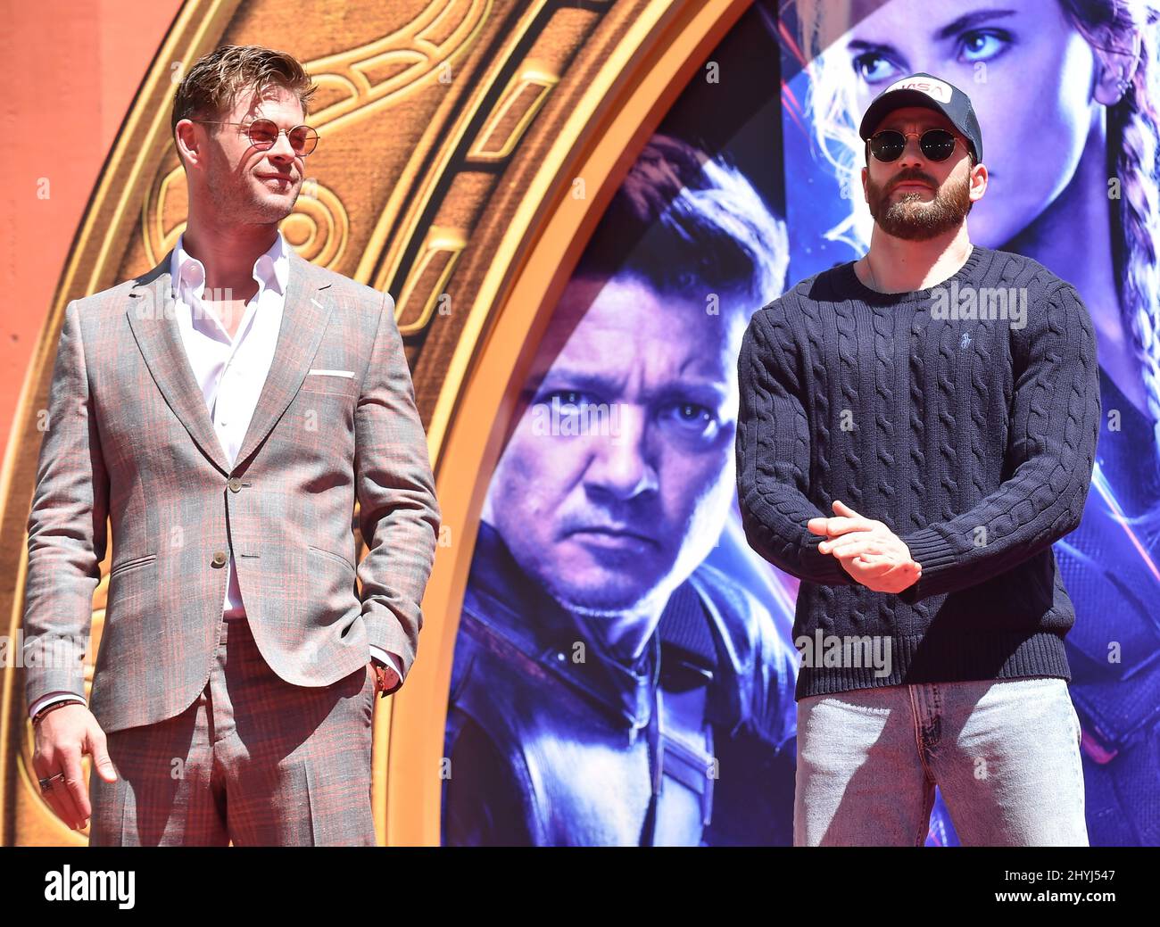 Chris Hemsworth and Chris Evans at the handprint ceremony for Marvel Studios' 'Avengers: Endgame' cast held in the TCL Chinese Theatre Stock Photo