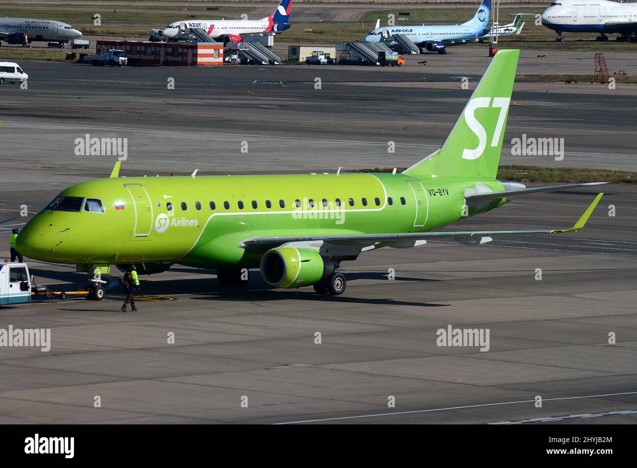 SANCTIONS - DUE TO RUSSIAN INVASION OF UKRAINE RUSSIAN AIRLINES FORCED TO RE-REGISTER AIRCRAFT FROM BERMUDA TO RUSSIA. S7 AIRLINES EMBRAER ERJ-170SU. Stock Photo