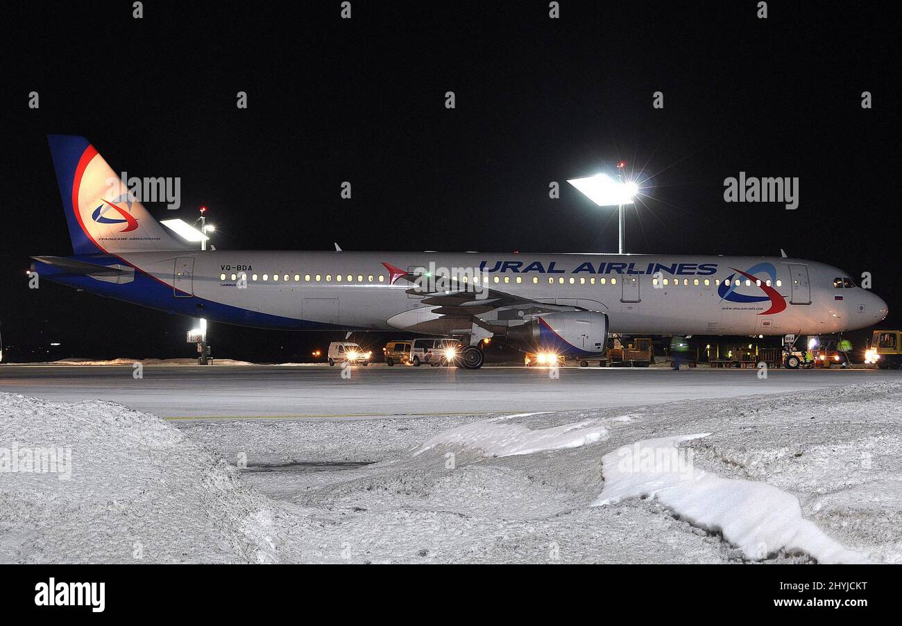 BERMUDA LEASE CANCELLED DUE TO RUSSIAN INVASION OF UKRAINE. URAL AIRLINES AIRBUS A321-200. Stock Photo