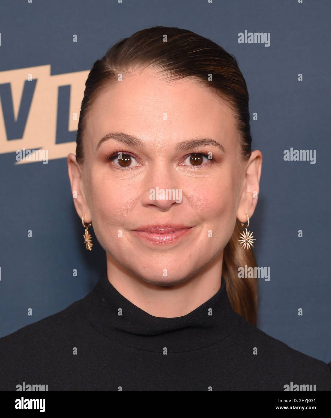 Sutton Foster arriving to the Comedy Central, Paramount Network, TV
