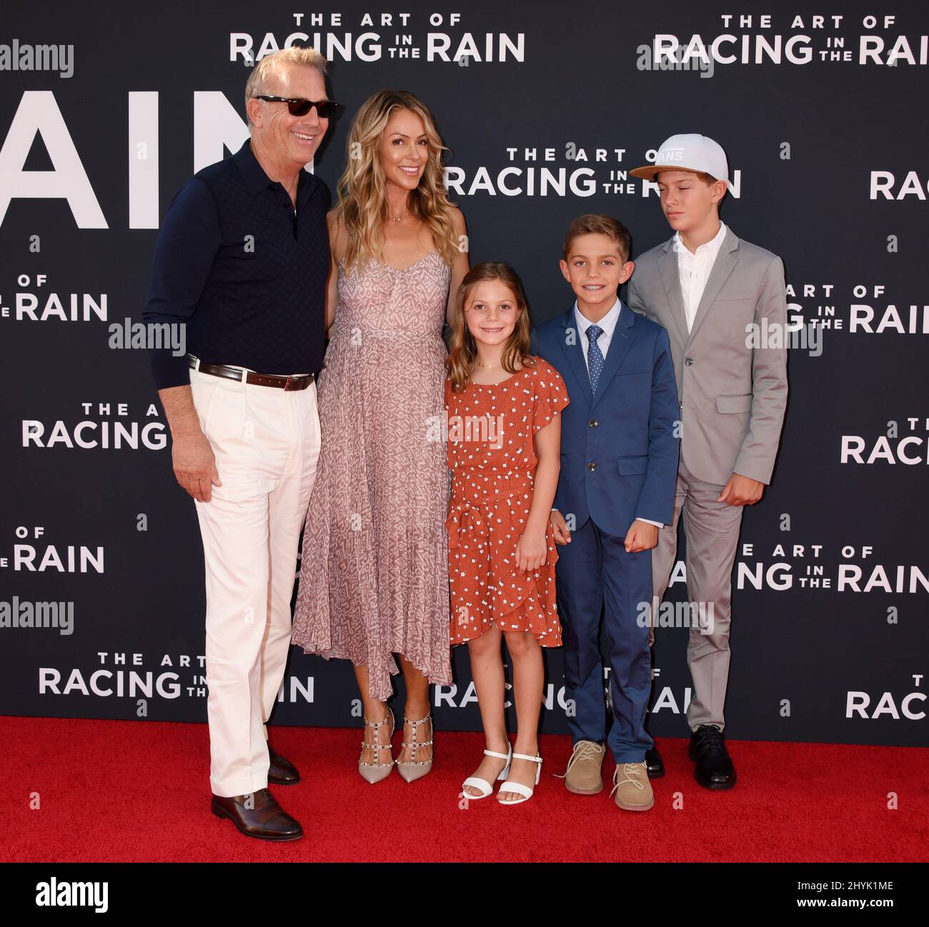 Kevin Costner, Christine Costner, Grace Costner, Hayes Costner and
