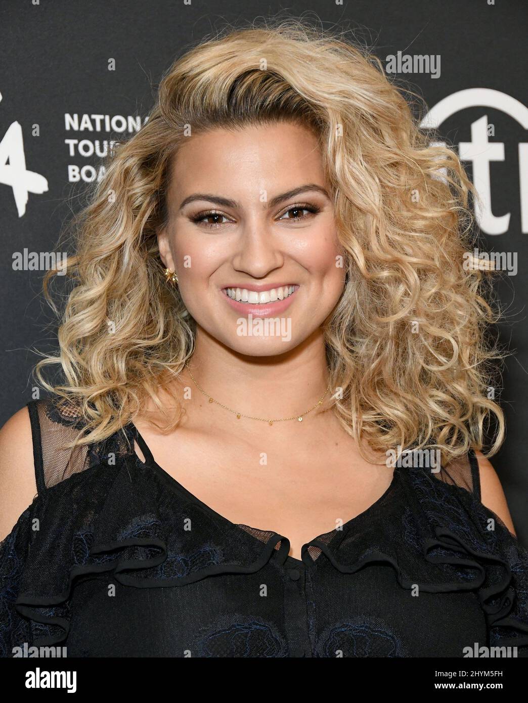 Tori Kelly at the 2019 Christmas At The Grove: A Festive Tree Lighting ...