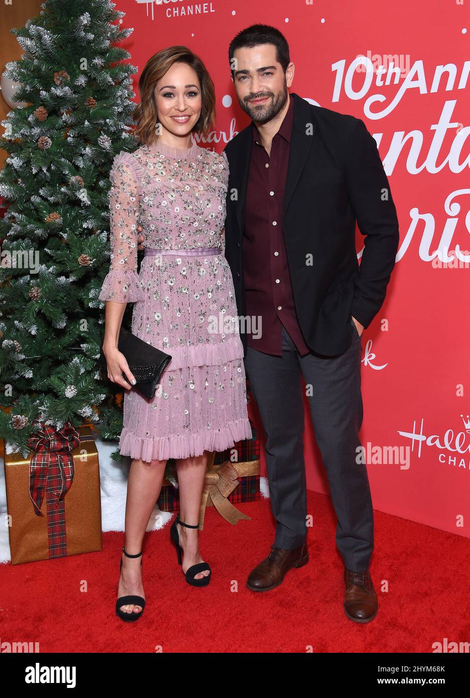 Autumn Reeser and Jesse Metcalfe attending the Christmas Under the Stars€™ Special Screening in Los Angeles Stock Photo