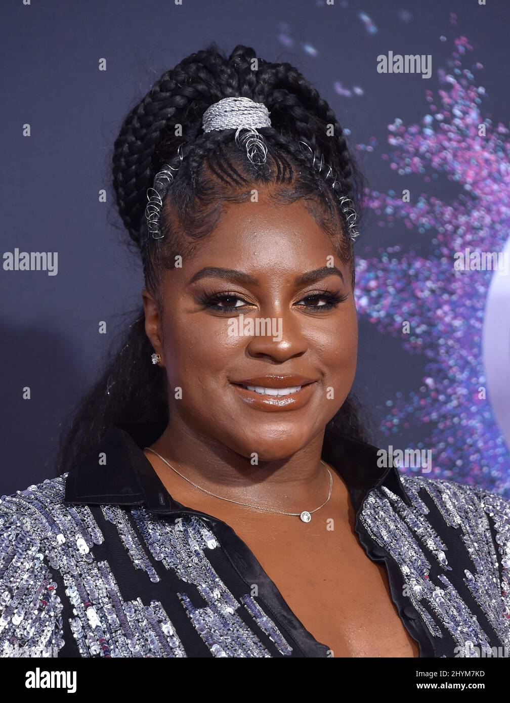 Ester Dean attending the 2019 American Music Awards held at the
