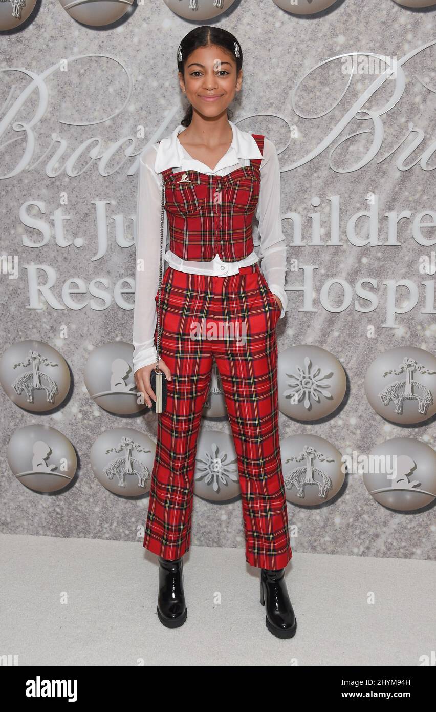 Arica Himmel arriving to the Brooks Brothers Holiday Celebration Honoring St. Jude Stock Photo