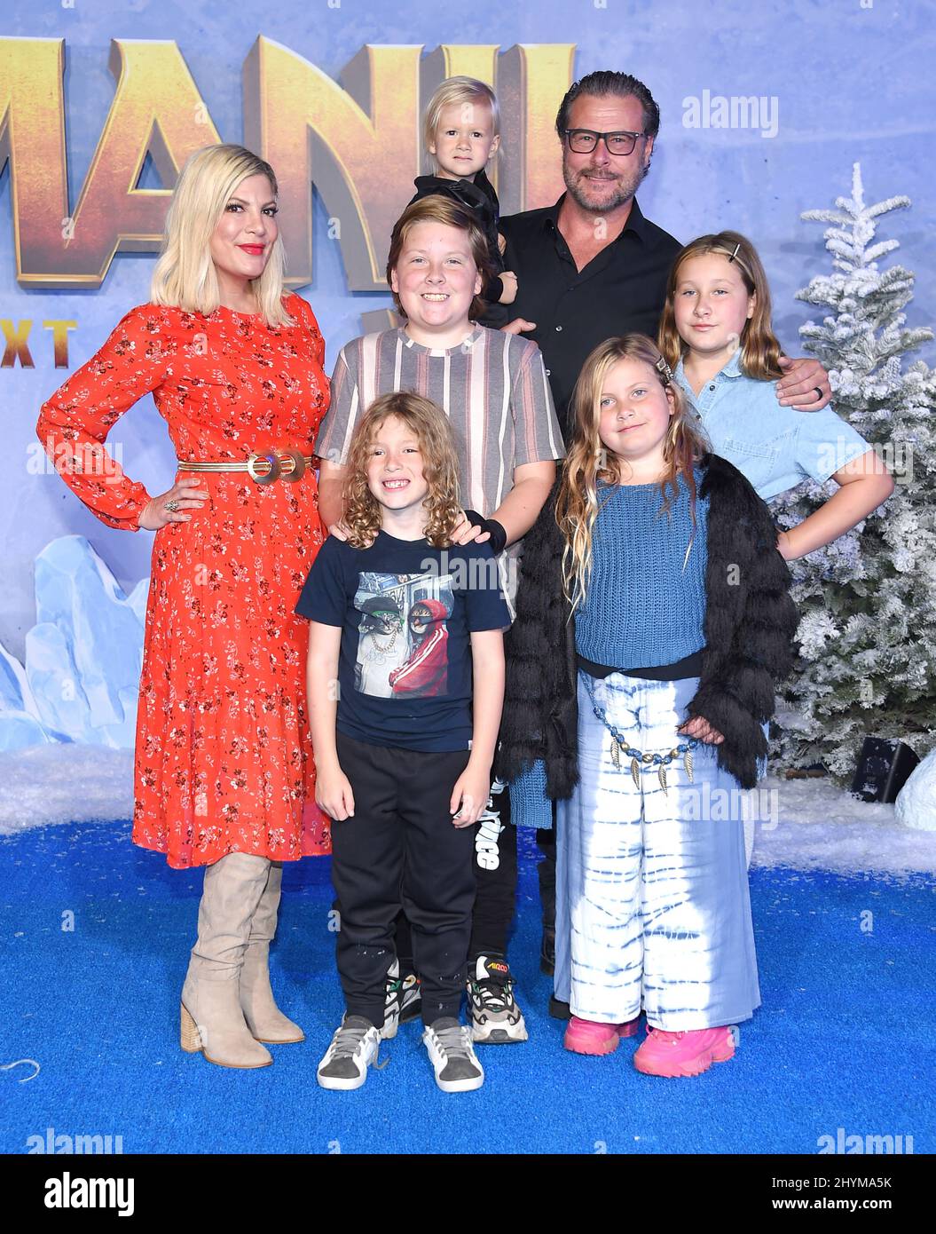 Tori Spelling, Liam McDermott, Beau McDermott, Dean Mcdermott, Finn