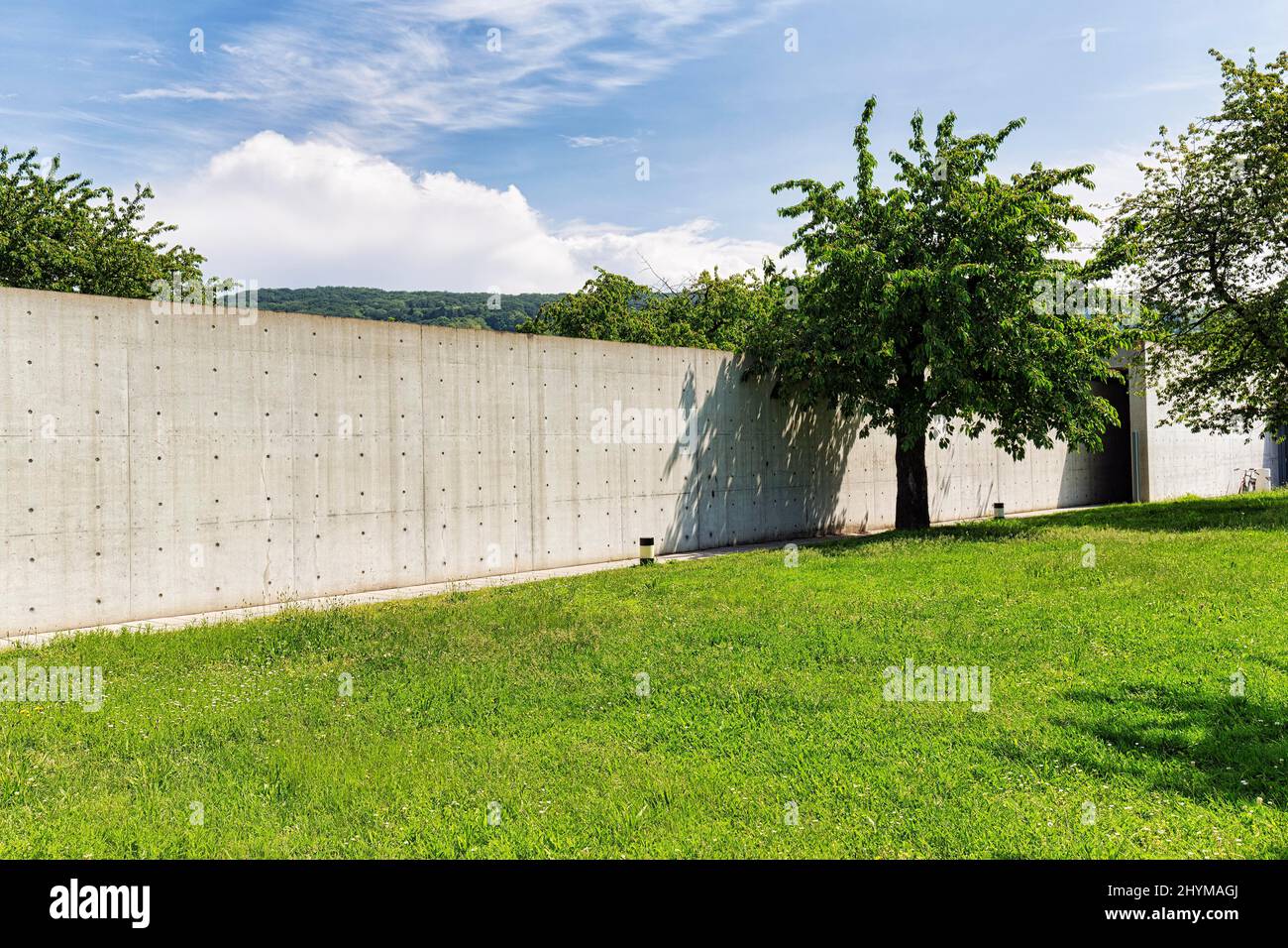 Modern building made of exposed concrete, conference pavilion with garden, architect Tadao Ando, modern architecture, Vitra Design Museum, Vitra Stock Photo