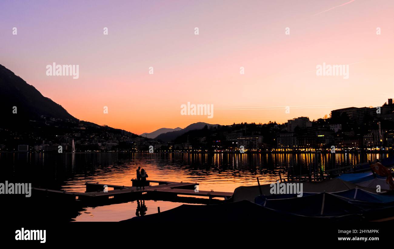 Amore e tramonto, Lugano, Svizzera Stock Photo
