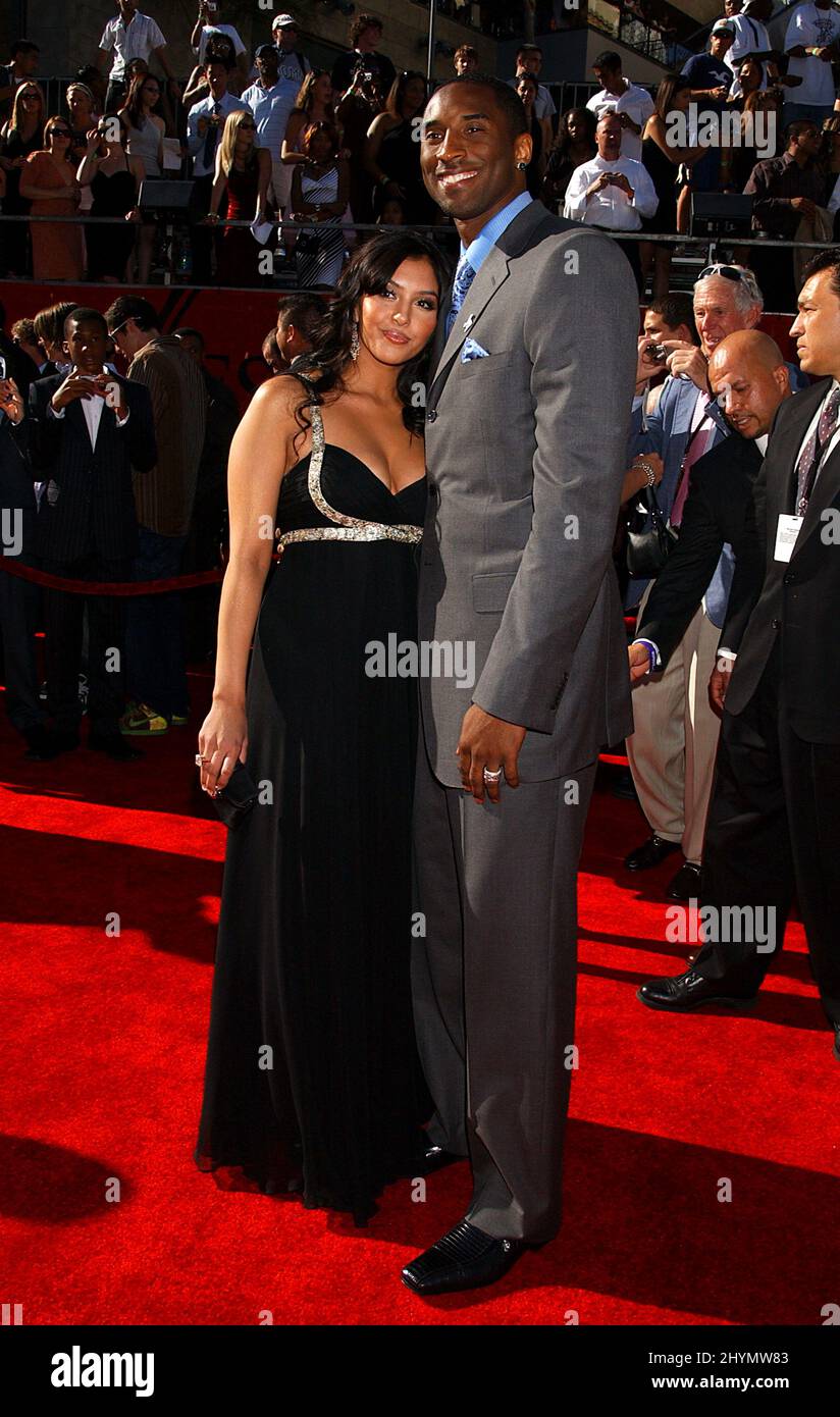 Kobe Bryant dies in helicopter crash in Calabasas at the age of 41