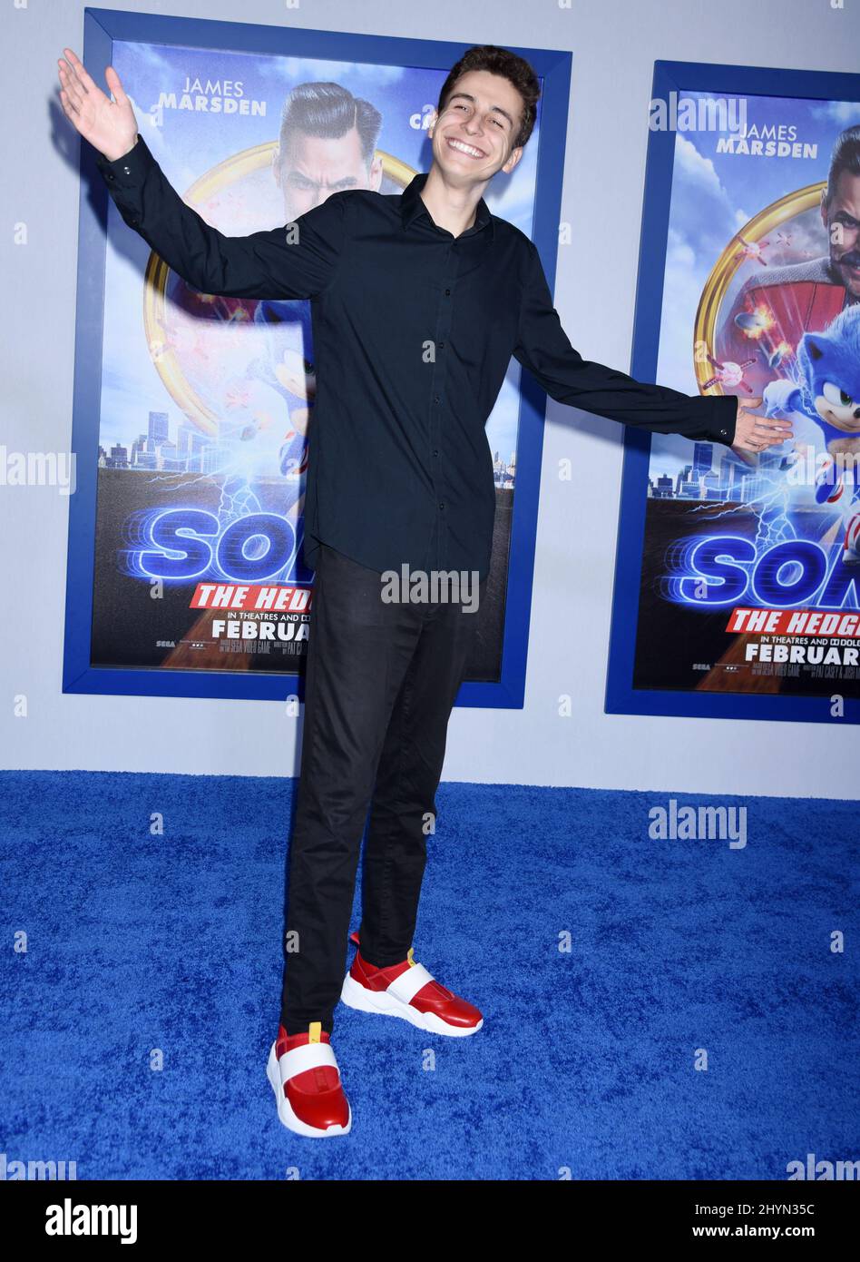 Gabe Erwin 02/12/2020 \, image size:948x1390