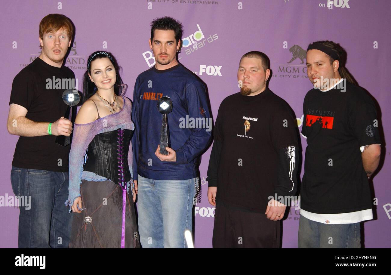 EVANESCENCE ATTENDS THE 2003 BILLBOARD MUSIC AWARDS IN LAS VEGAS. PICTURE: UK PRESS Stock Photo