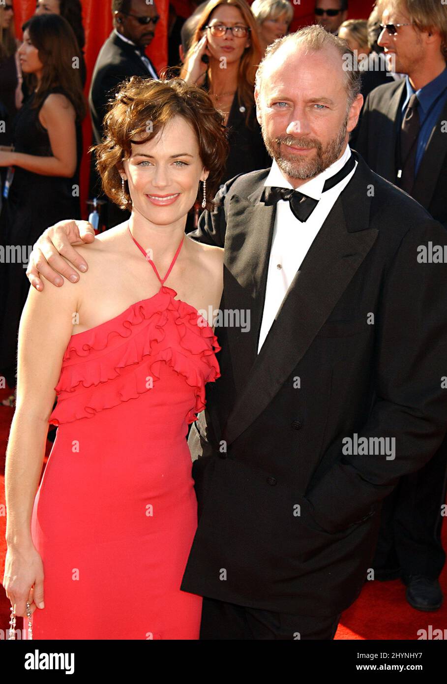 SARAH CLARKE & XANDER BERKELEY ATTEND THE 55th ANNNUAL EMMY AWARDS IN LOS ANGELES. PICTURE: UK PRESS Stock Photo