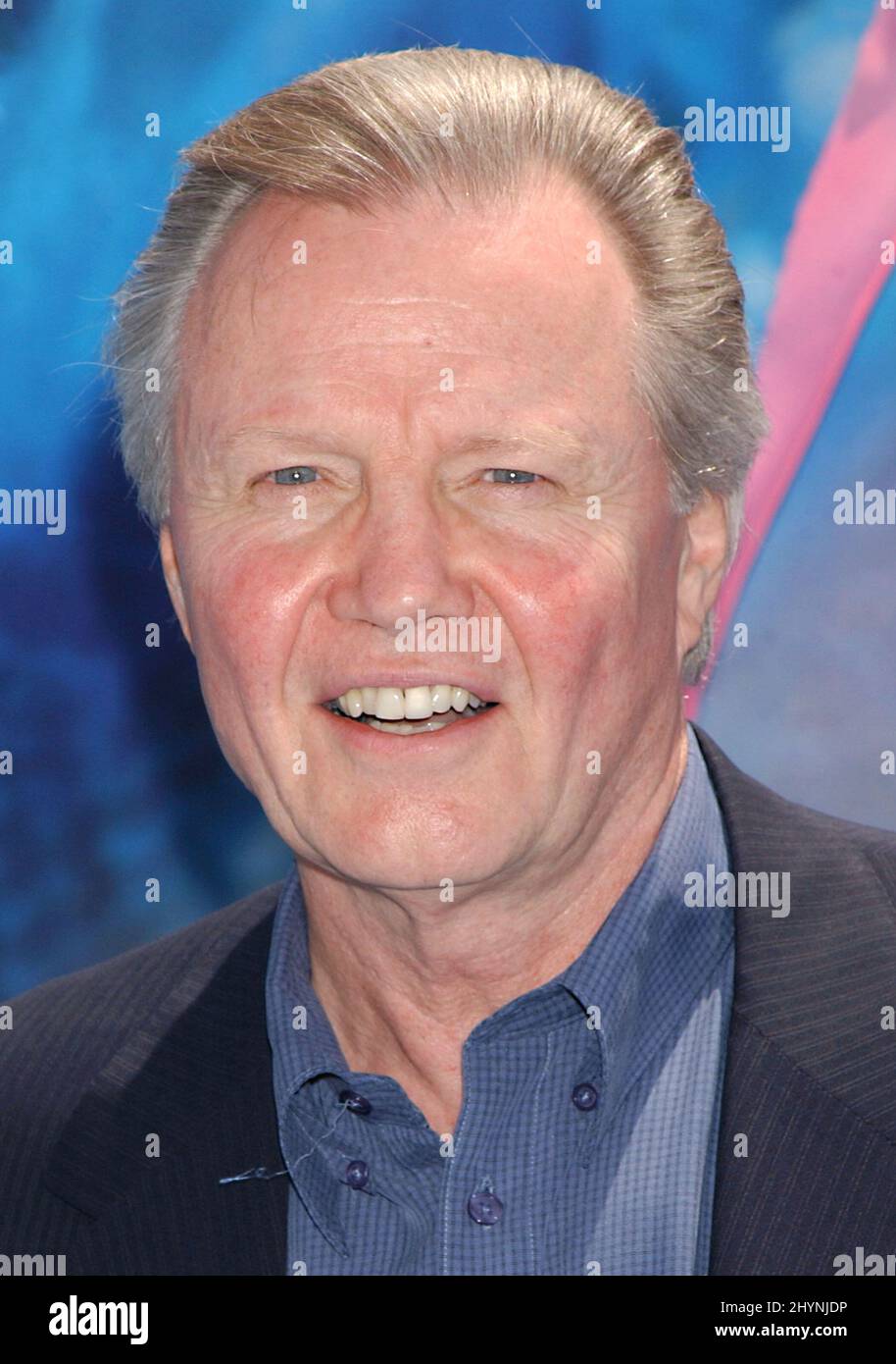 JON VOIGHT ATTENDS THE 'FINDING NEMO' HOLLYWOOD PREMIERE. PICTURE: UK PRESS Stock Photo