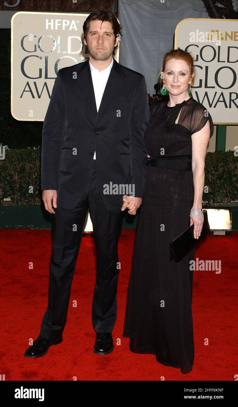 JULIANNE MOORE & BART FREUNDLICH ATTEND THE 60th ANNUAL GOLDEN GLOBE