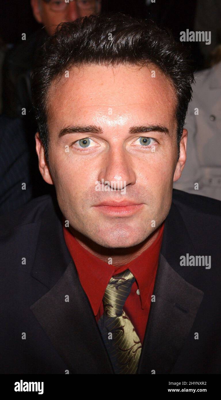 JULIAN MCMAHON ATTENDS A RICHARD TYLER FASHION SHOW IN LOS ANGELES PICTURE UK PRESS Stock Photo